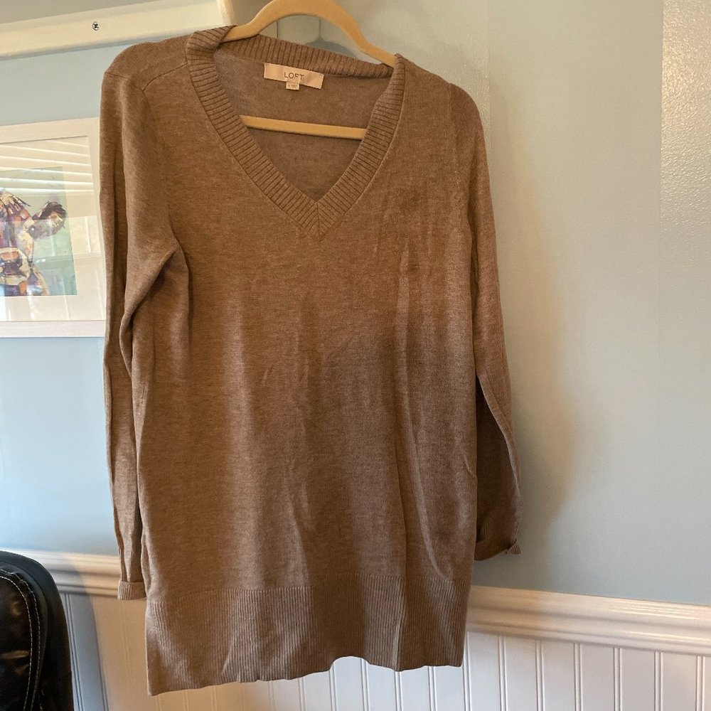 EUC Ann Taylor LOFT Tunic Sweater Taupe Brown Small